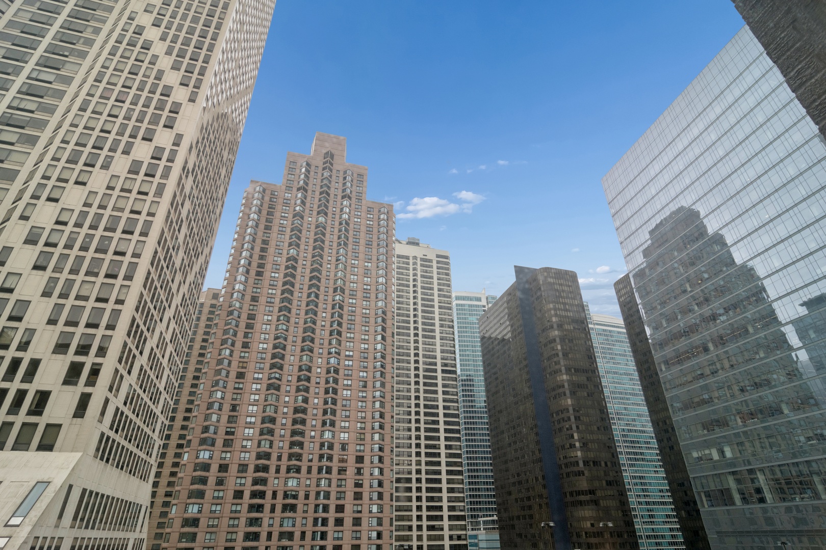 680 N Lake Shore Drive Unit: 916