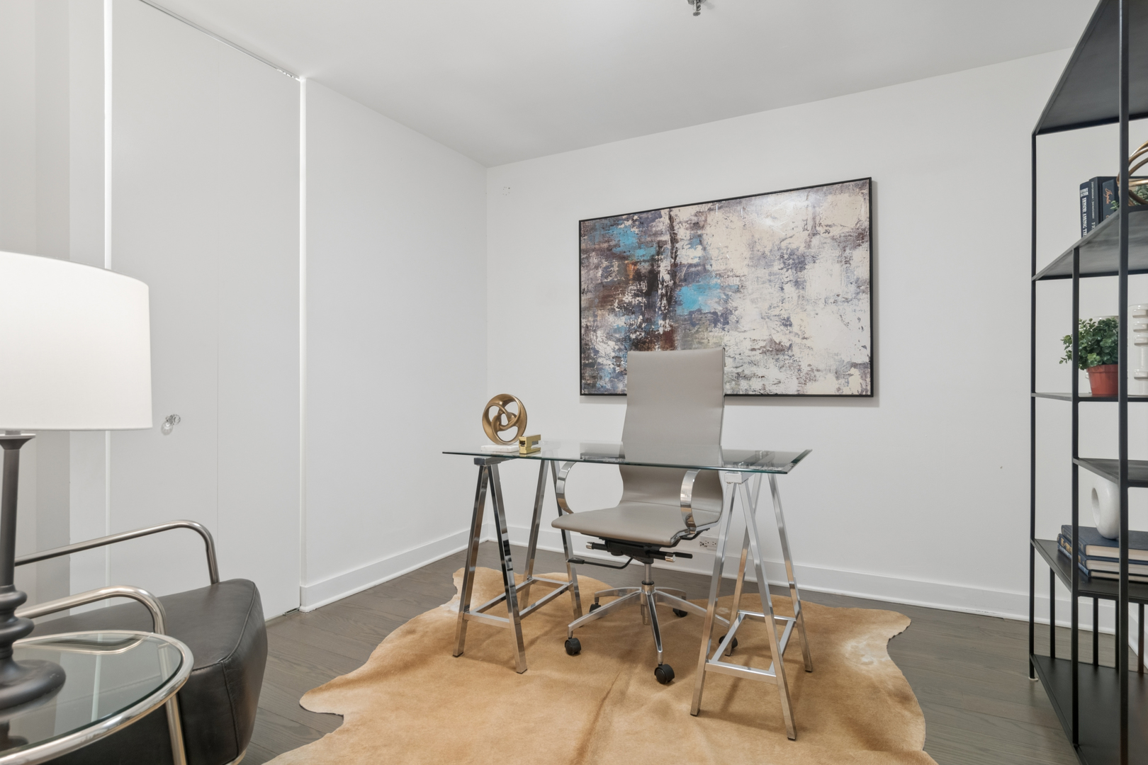 680 N Lake Shore Drive Unit: 916