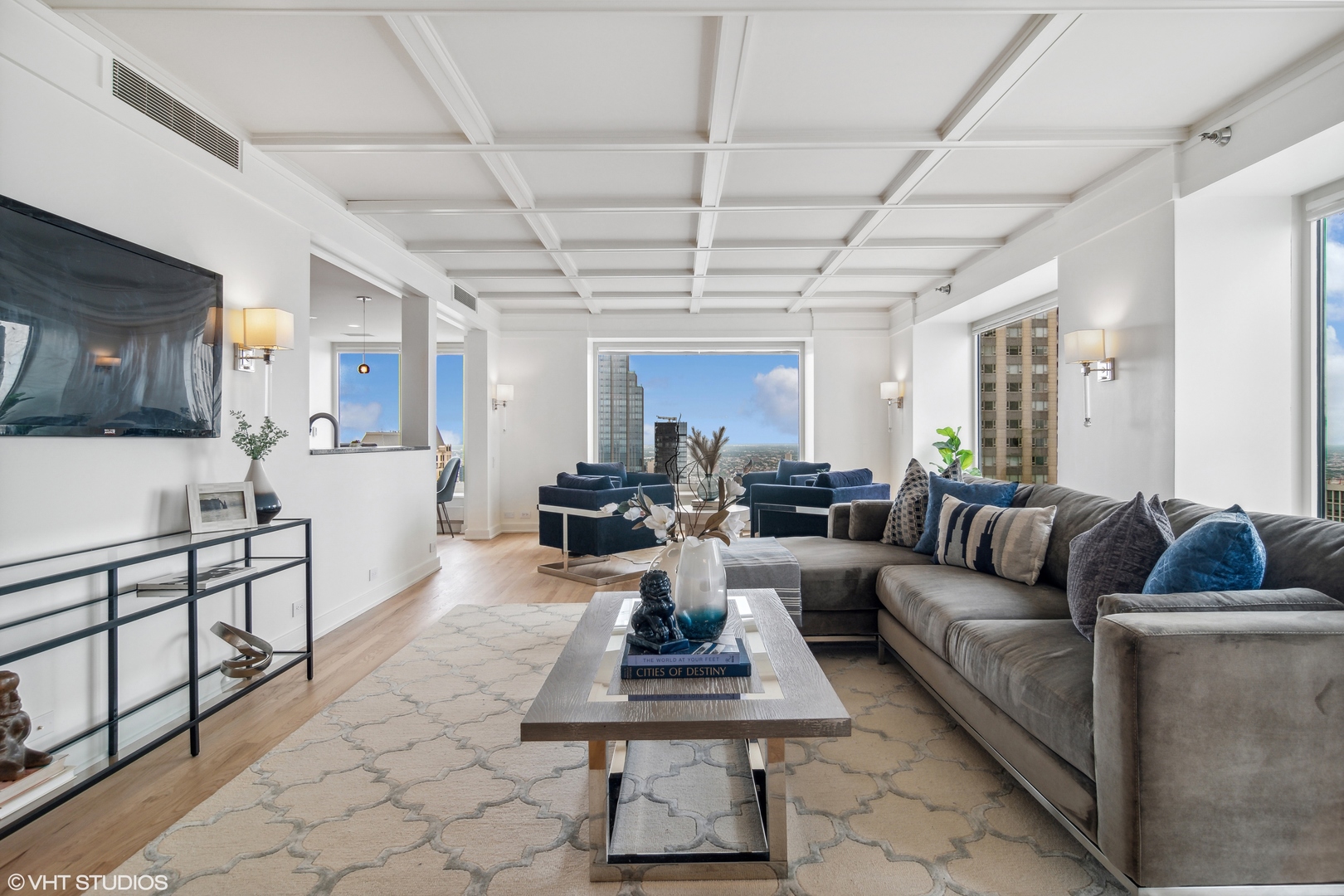 161 E CHICAGO Avenue Unit: 45FG