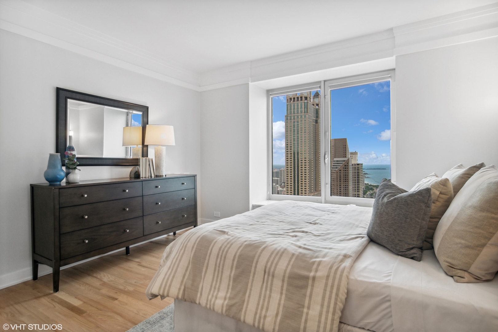 161 E CHICAGO Avenue Unit: 45FG