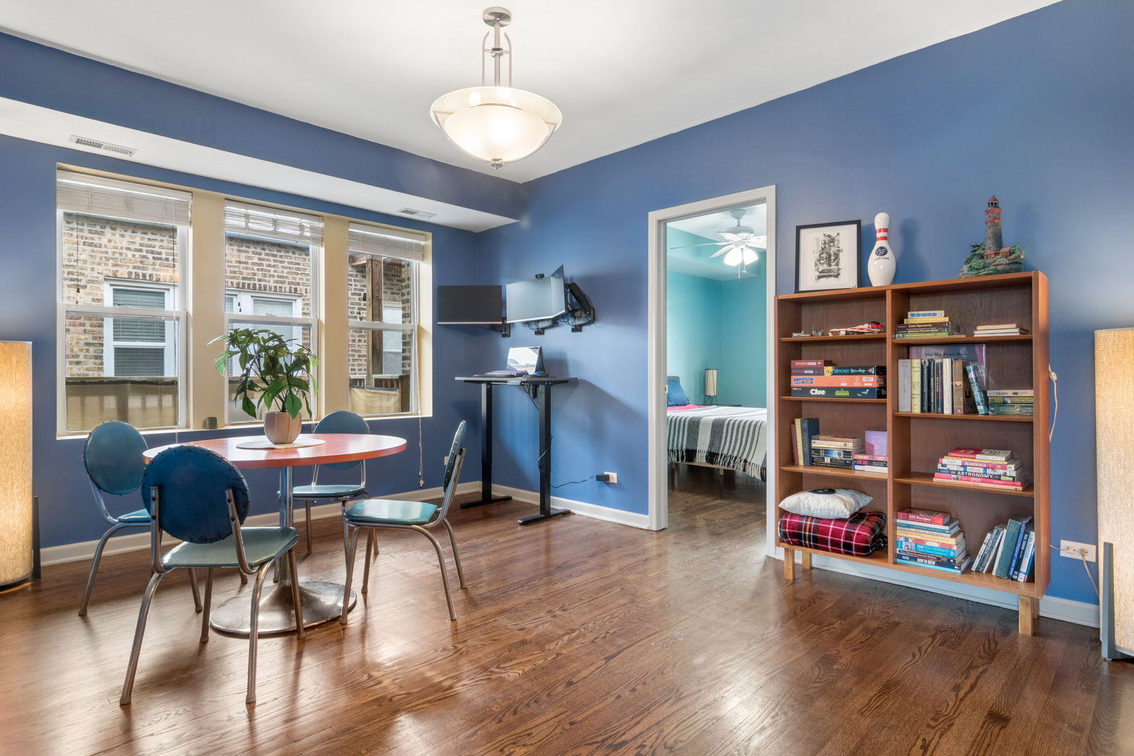 2320 W Rosemont Avenue Unit: 3
