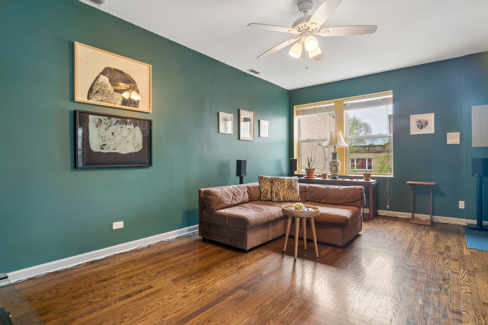 2320 W Rosemont Avenue Unit: 3