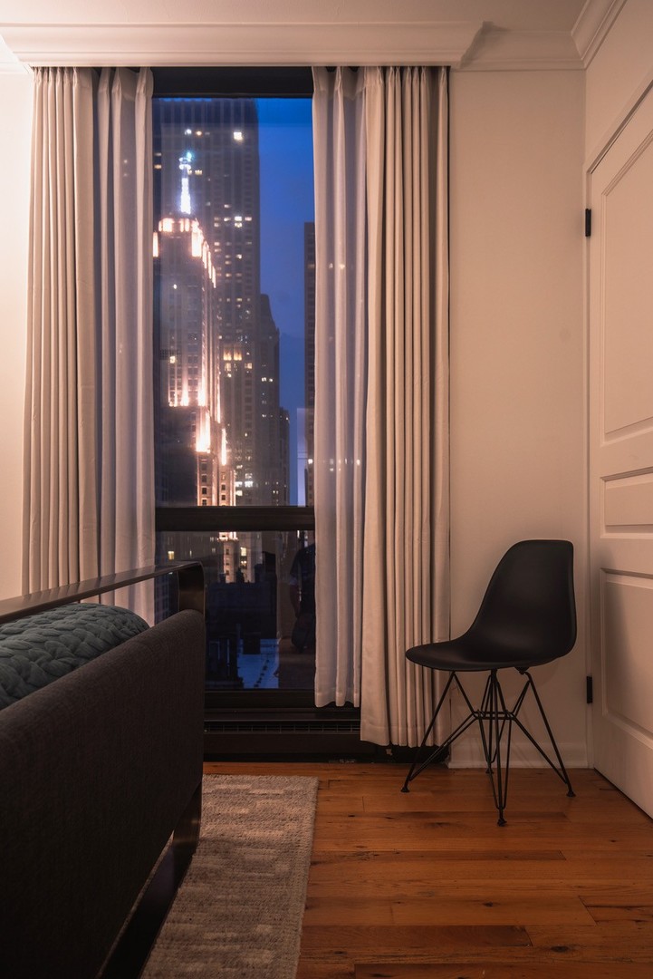 990 N LAKE SHORE Drive Unit: 16C