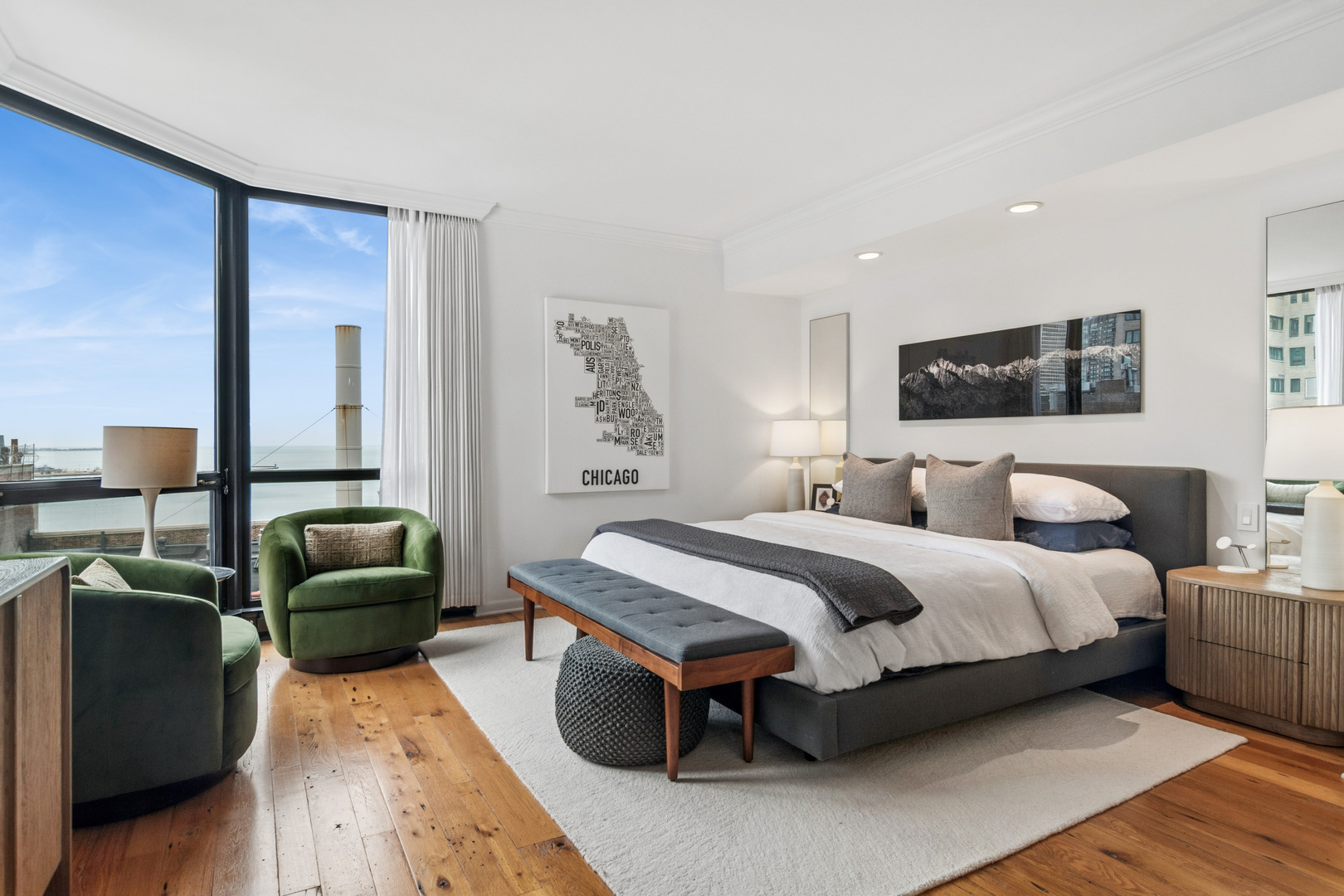 990 N LAKE SHORE Drive Unit: 16C