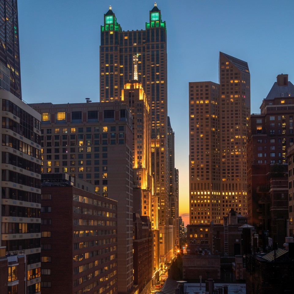 990 N LAKE SHORE Drive Unit: 16C