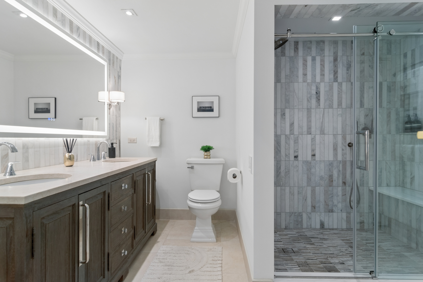 990 N LAKE SHORE Drive Unit: 16C