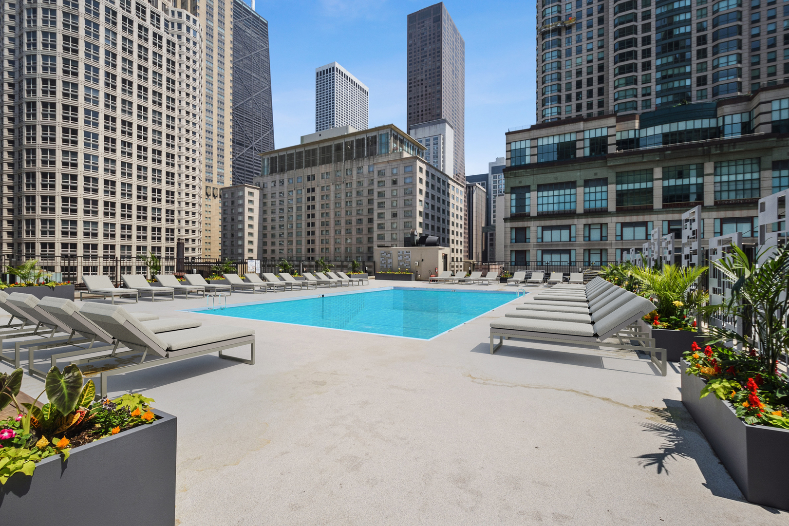 30 E Huron Street Unit: 2204