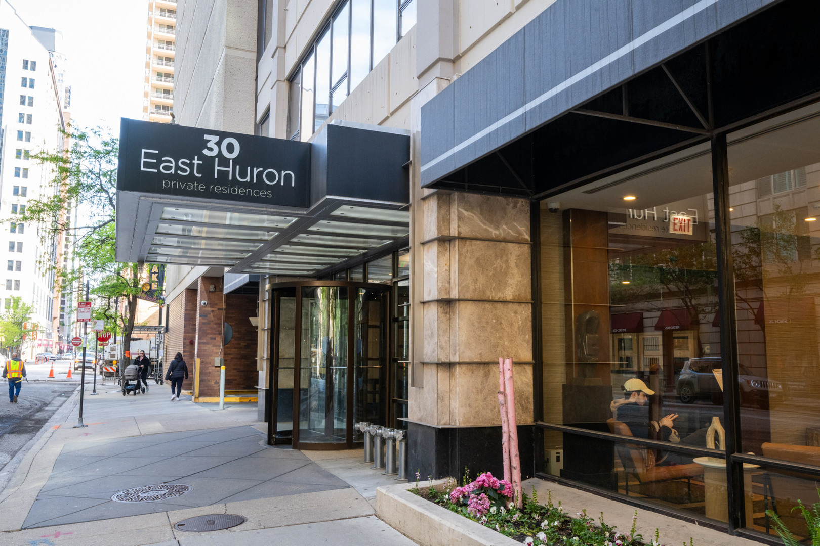 30 E Huron Street Unit: 2204