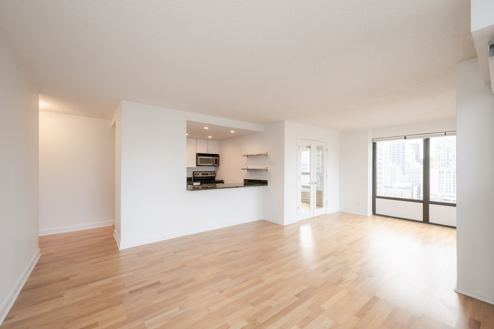 30 E Huron Street Unit: 2204
