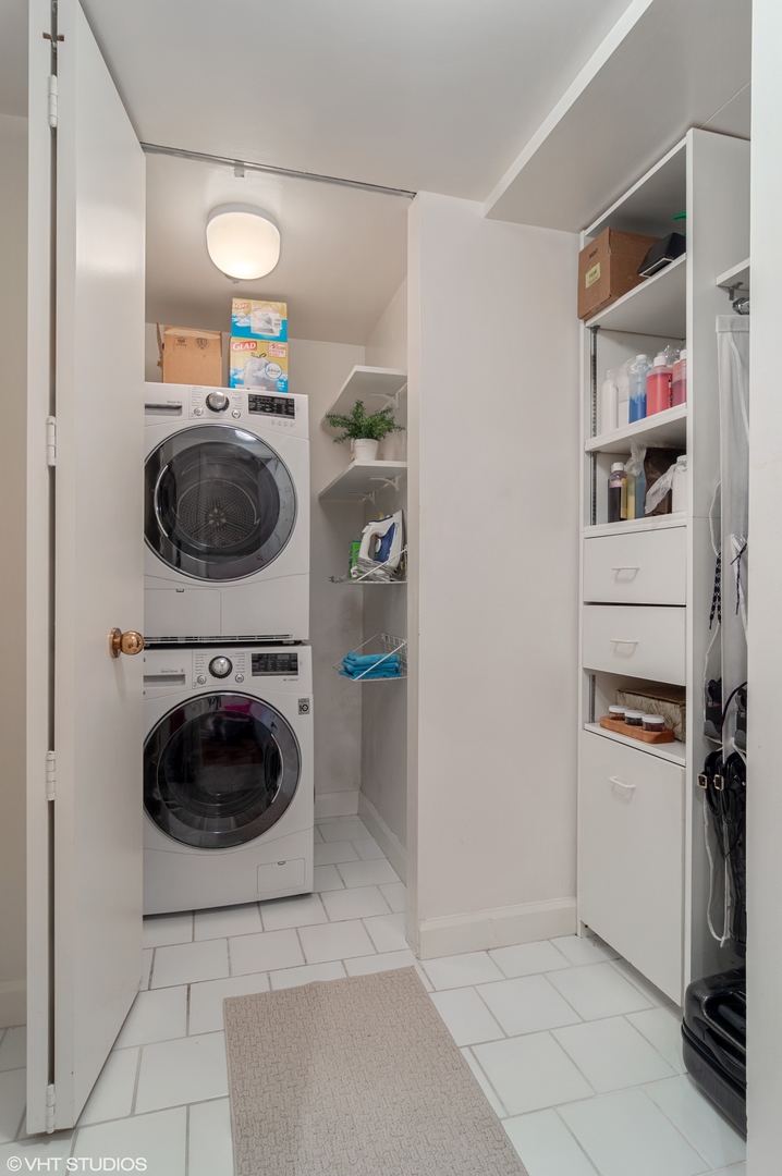 161 E Chicago Avenue Unit: 38G