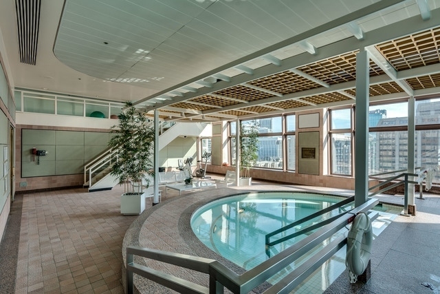 161 E Chicago Avenue Unit: 38G