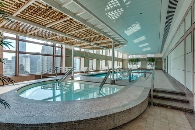 161 E Chicago Avenue Unit: 38G