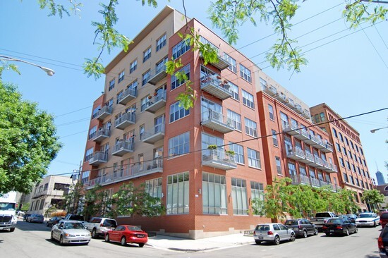 824 W Superior Street Unit: 410