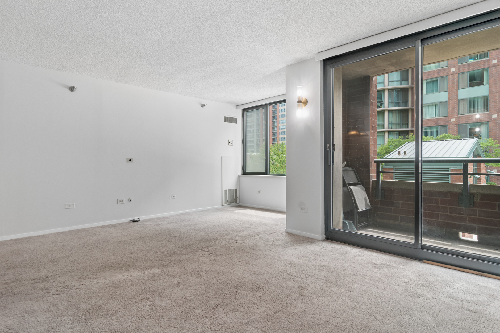 480 N MCCLURG Court Unit: 413