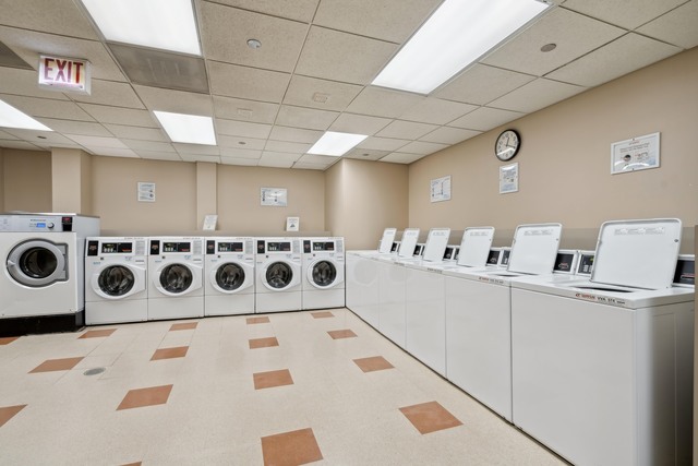 480 N MCCLURG Court Unit: 413