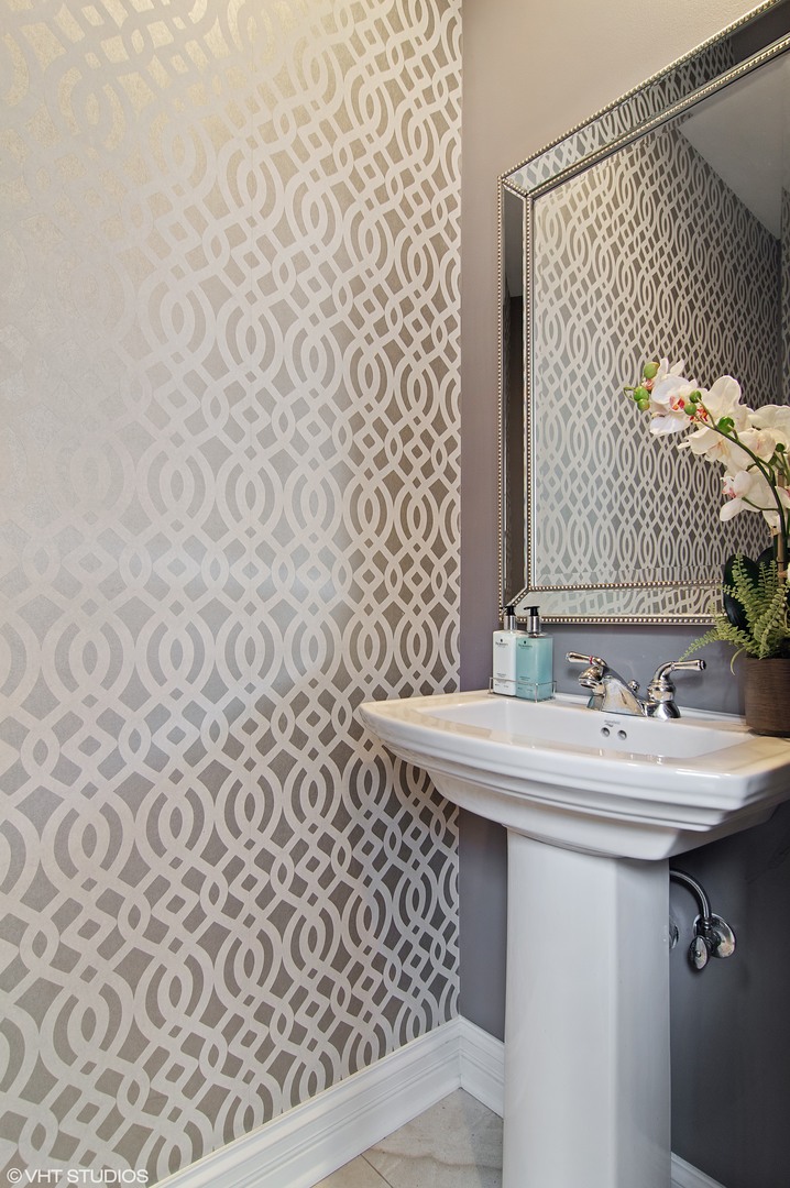 18 N Ada Street Unit: A