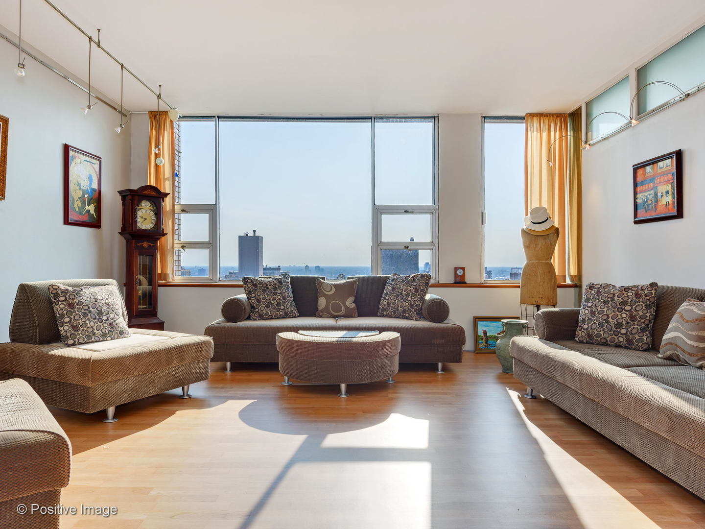 1300 N LAKE SHORE Drive Unit: 30D