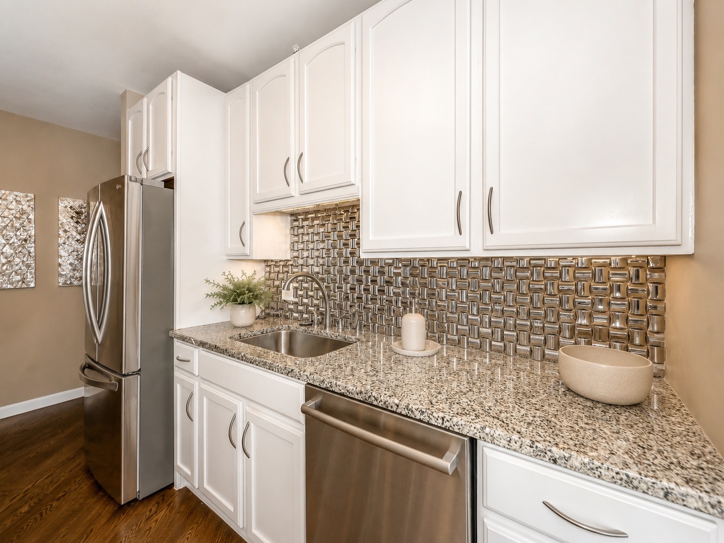 630 N State Street Unit: 1708