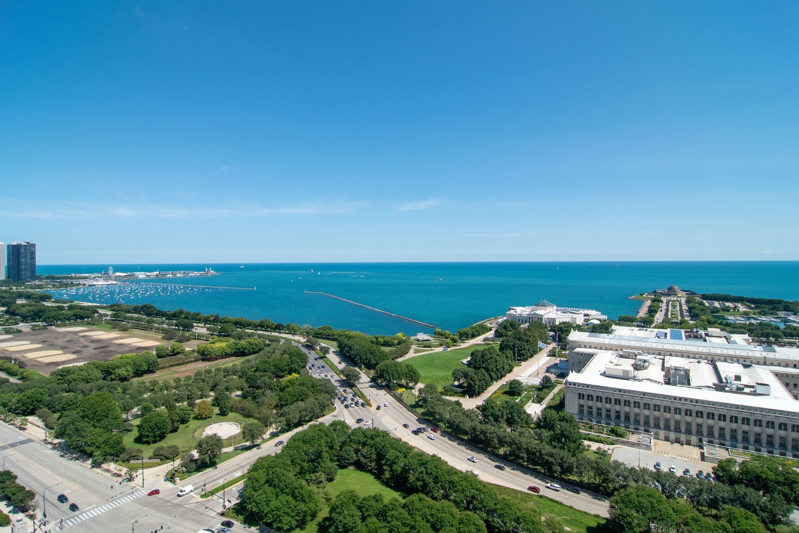 1235 S Prairie Avenue Unit: 3002