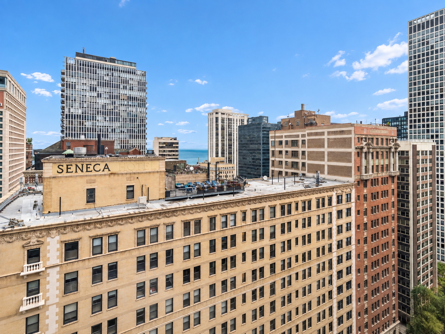 201 E Chestnut Street Unit: 23A