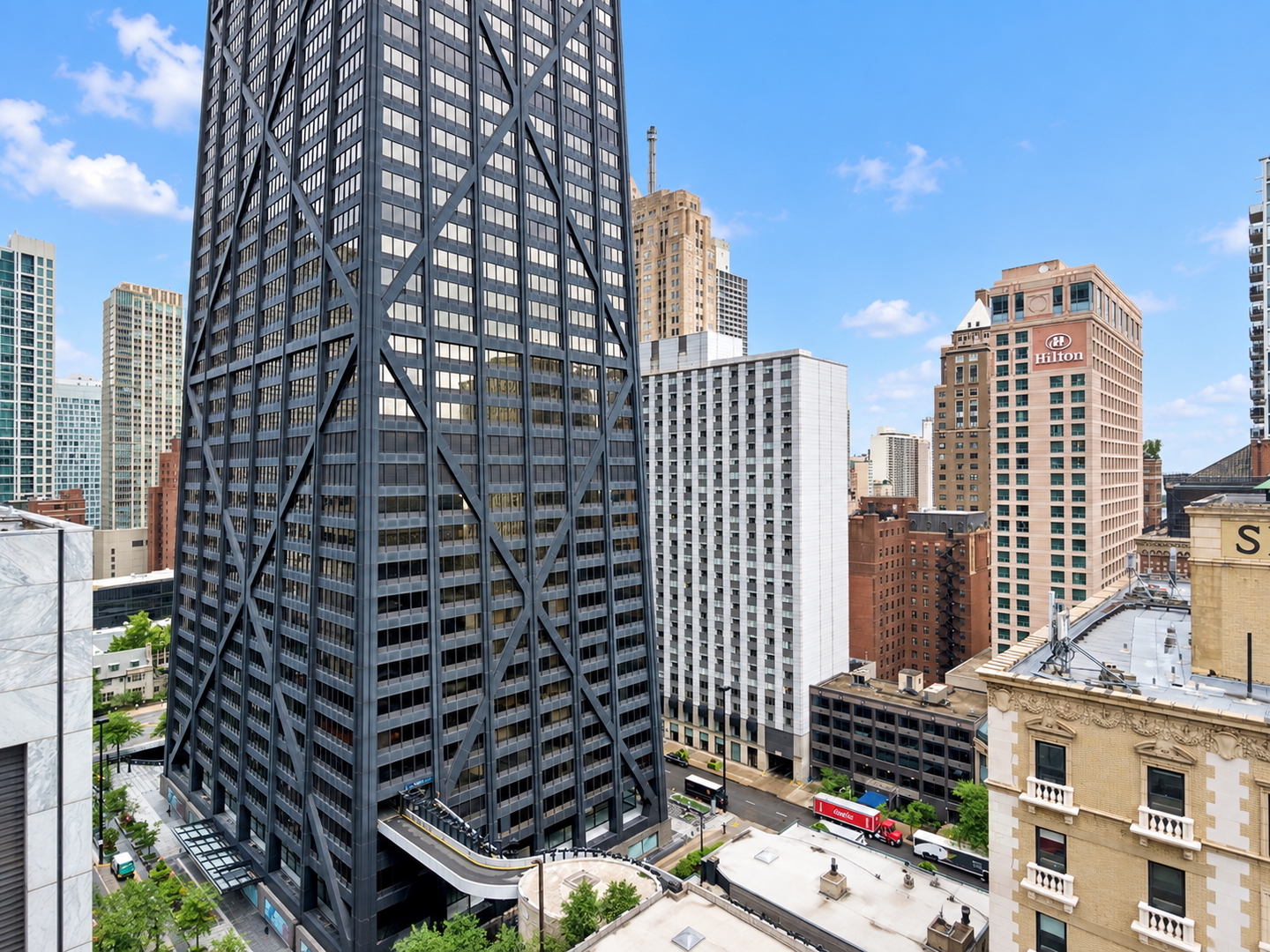 201 E Chestnut Street Unit: 23A