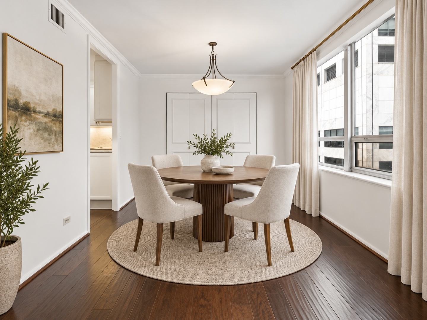 201 E Chestnut Street Unit: 23A