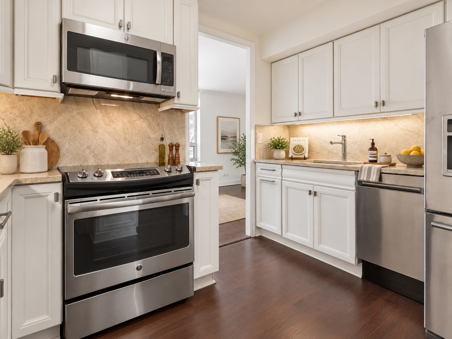 201 E Chestnut Street Unit: 23A