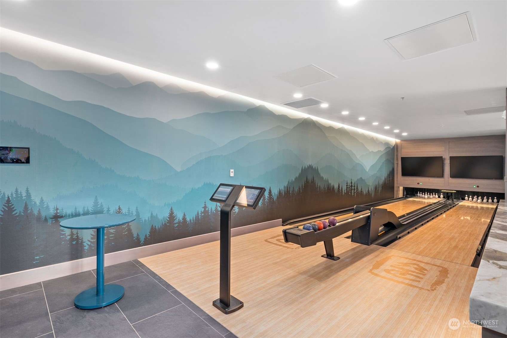 211 Gold Fountain Lane