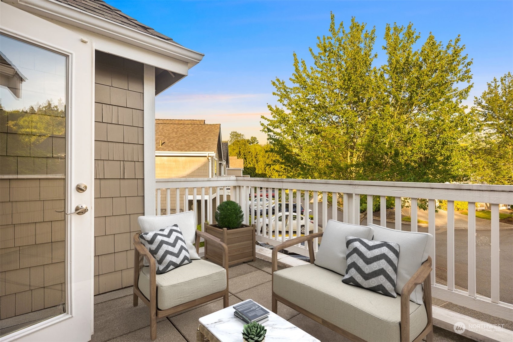 10032 NE 38th Court Unit: 804