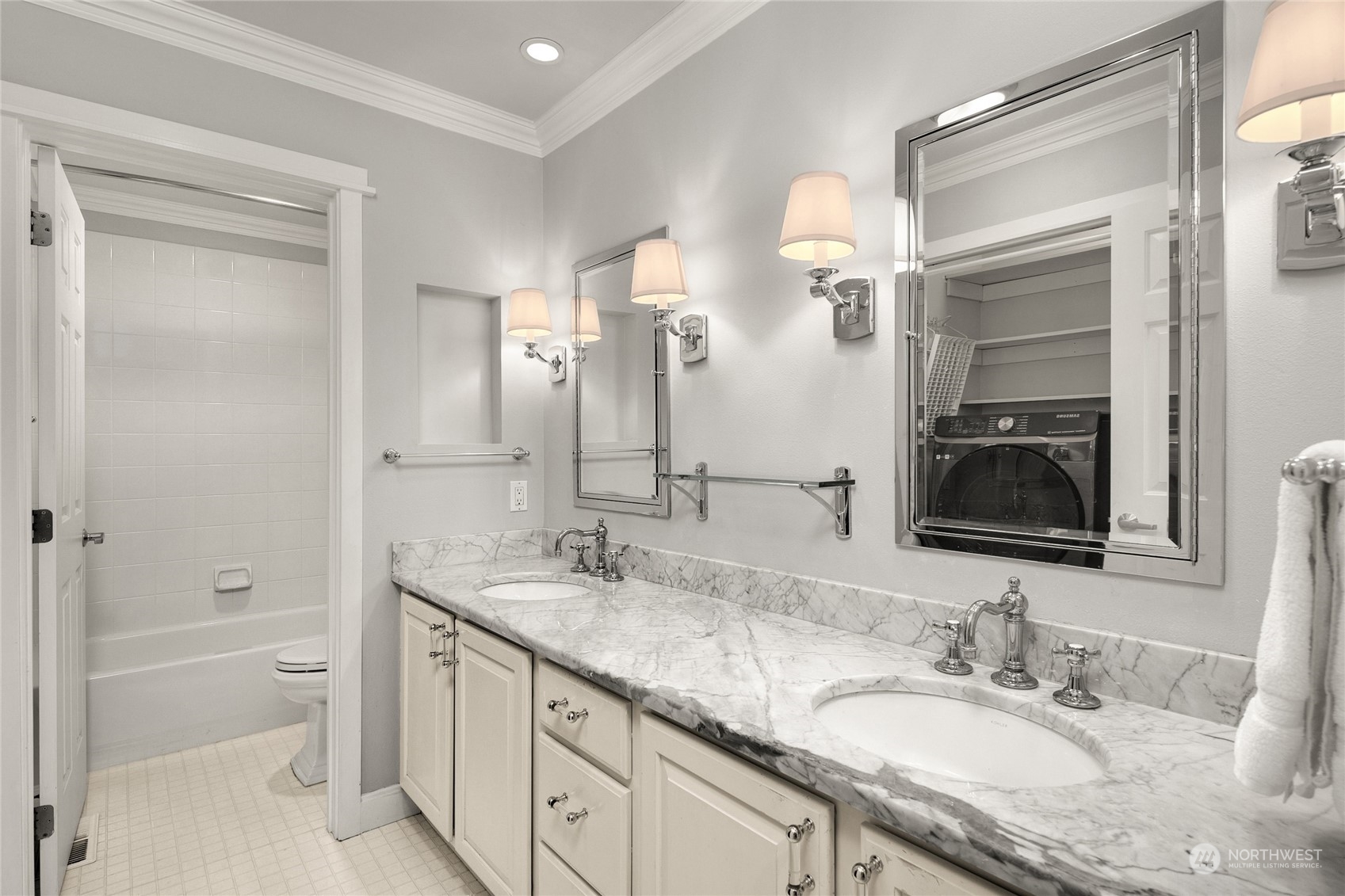 10032 NE 38th Court Unit: 804