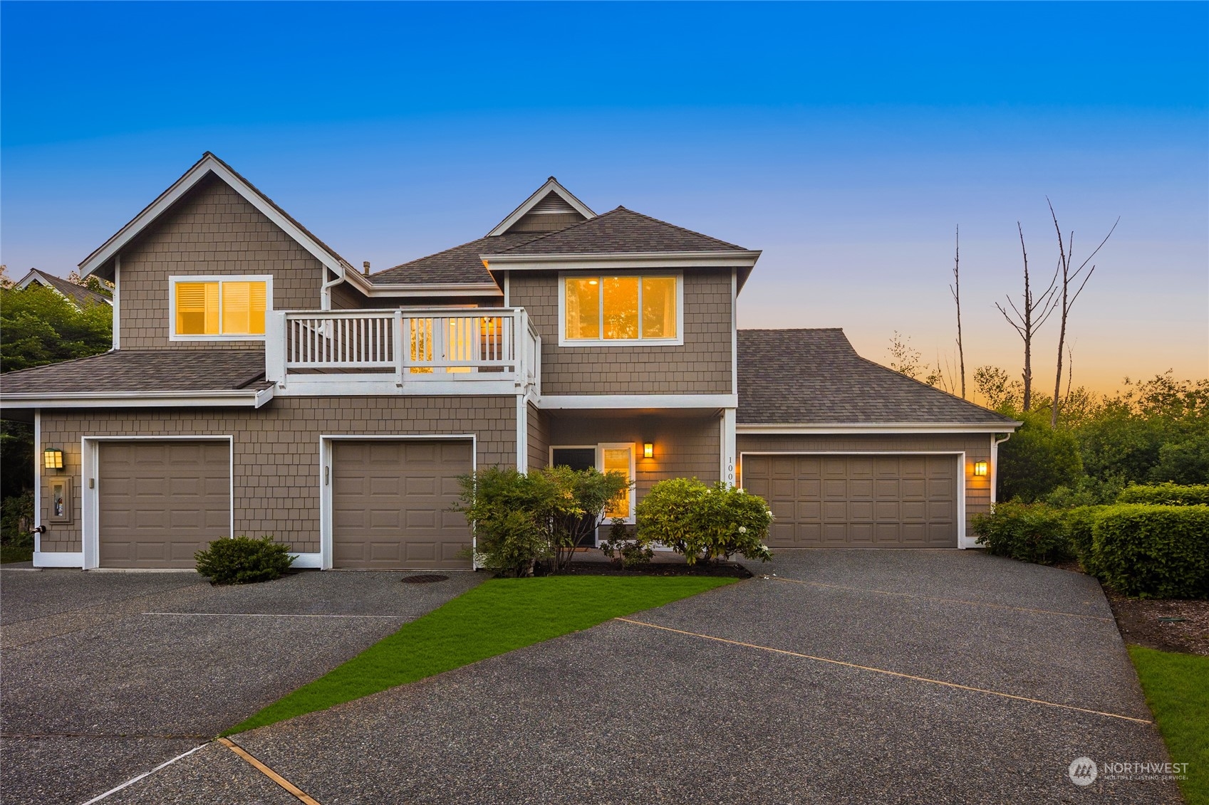 10032 NE 38th Court Unit: 804