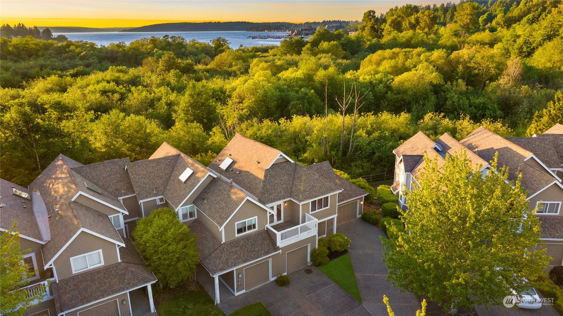 10032 NE 38th Court Unit: 804