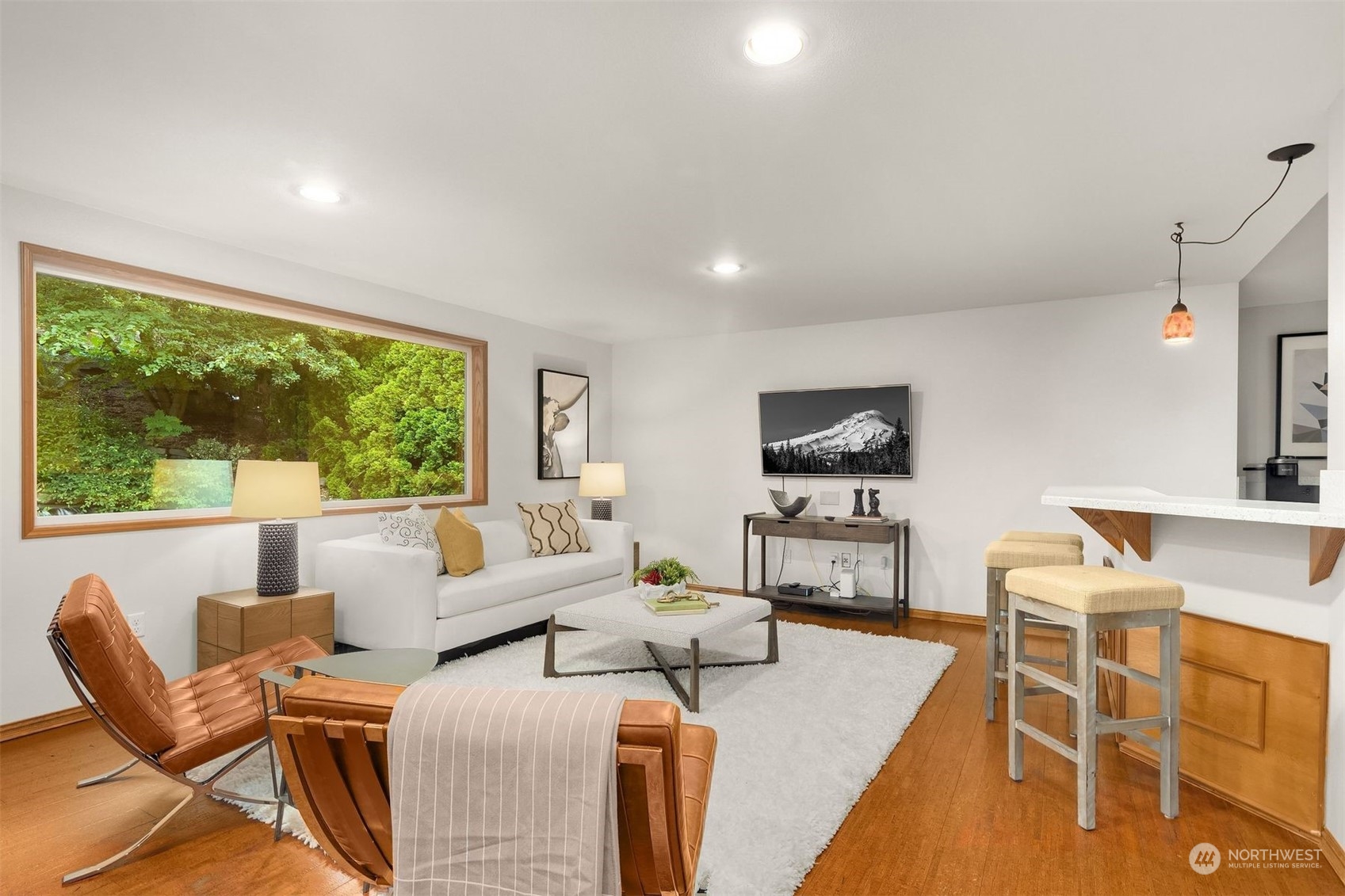 4002 Nassau Avenue NE