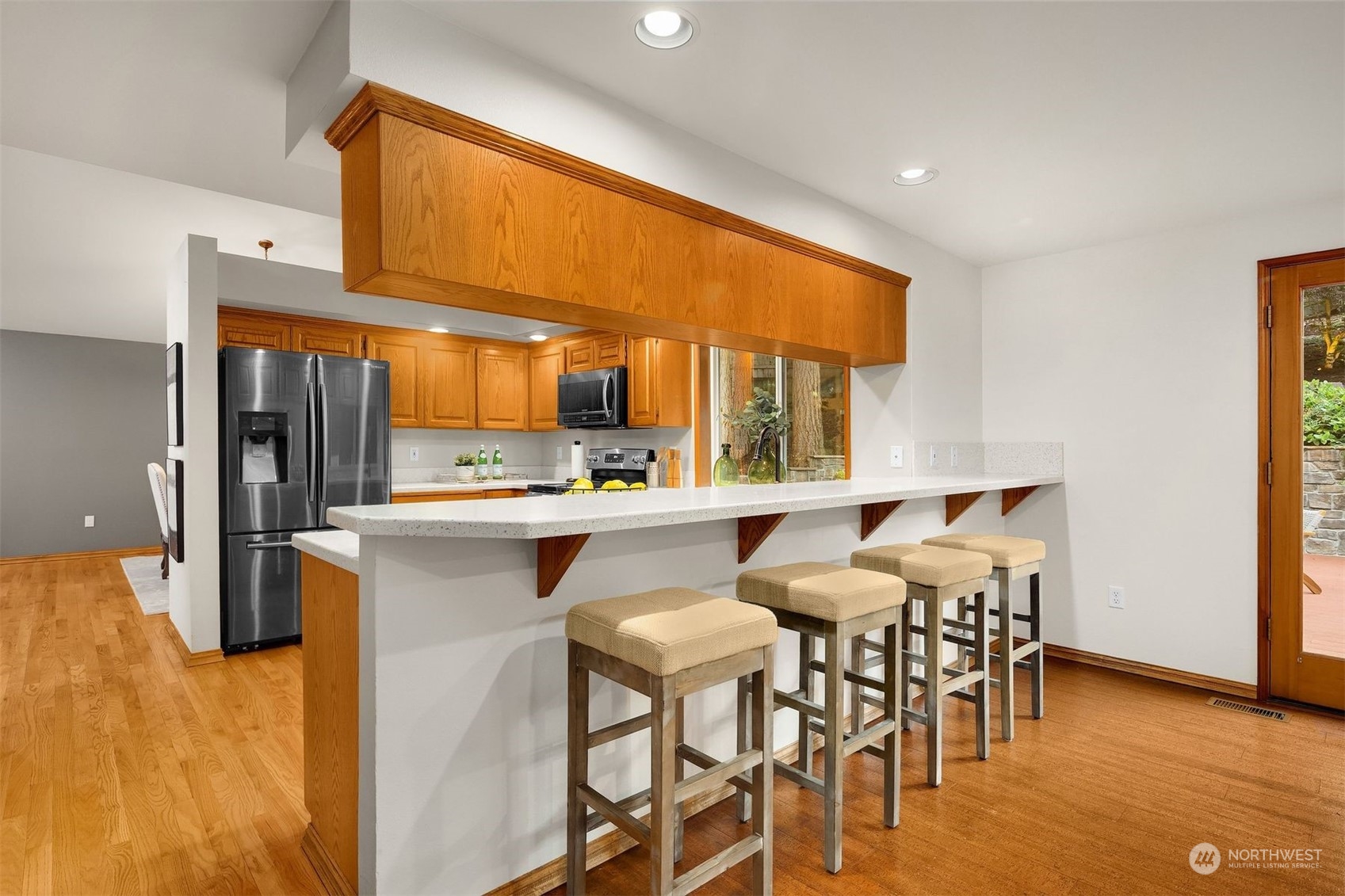 4002 Nassau Avenue NE