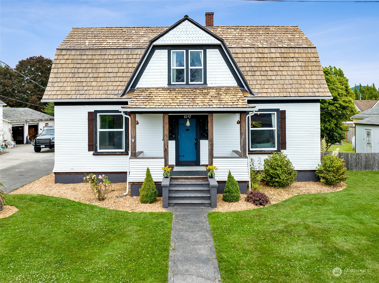 1037 Lafromboise Street