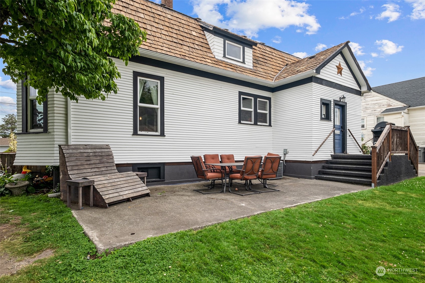 1037 Lafromboise Street