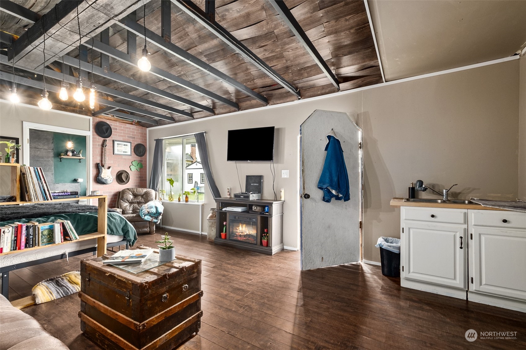 1037 Lafromboise Street