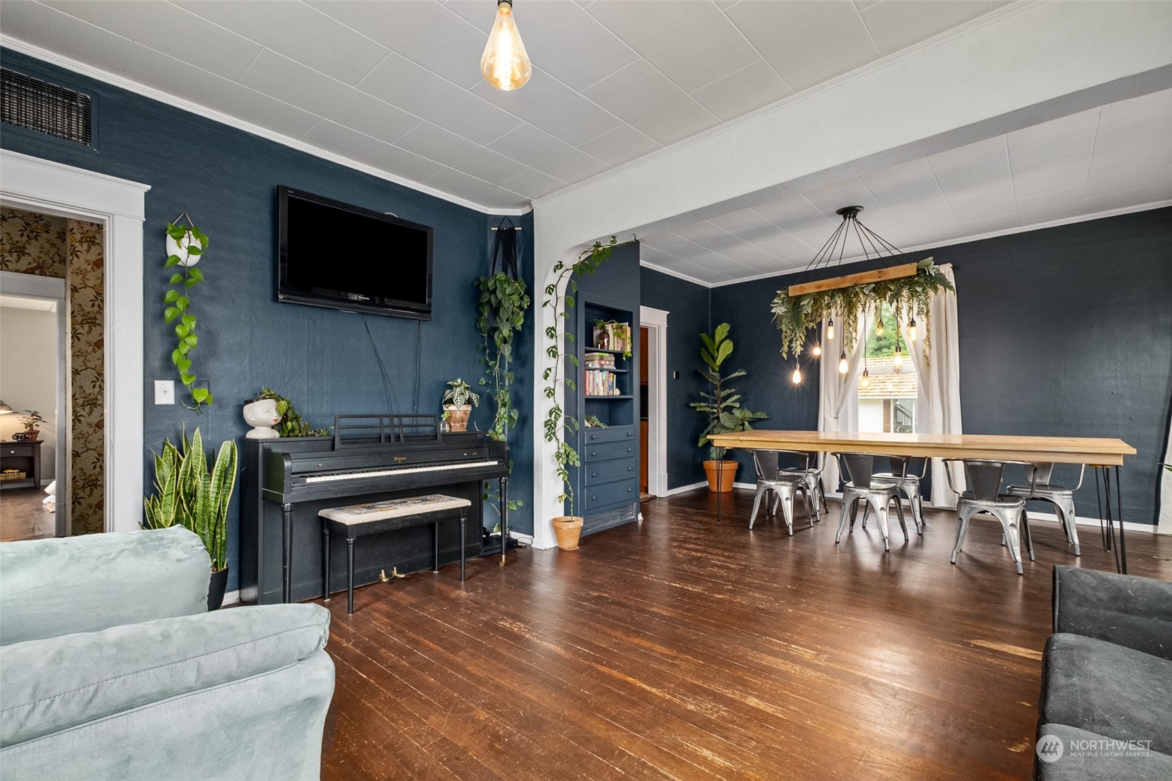 1037 Lafromboise Street