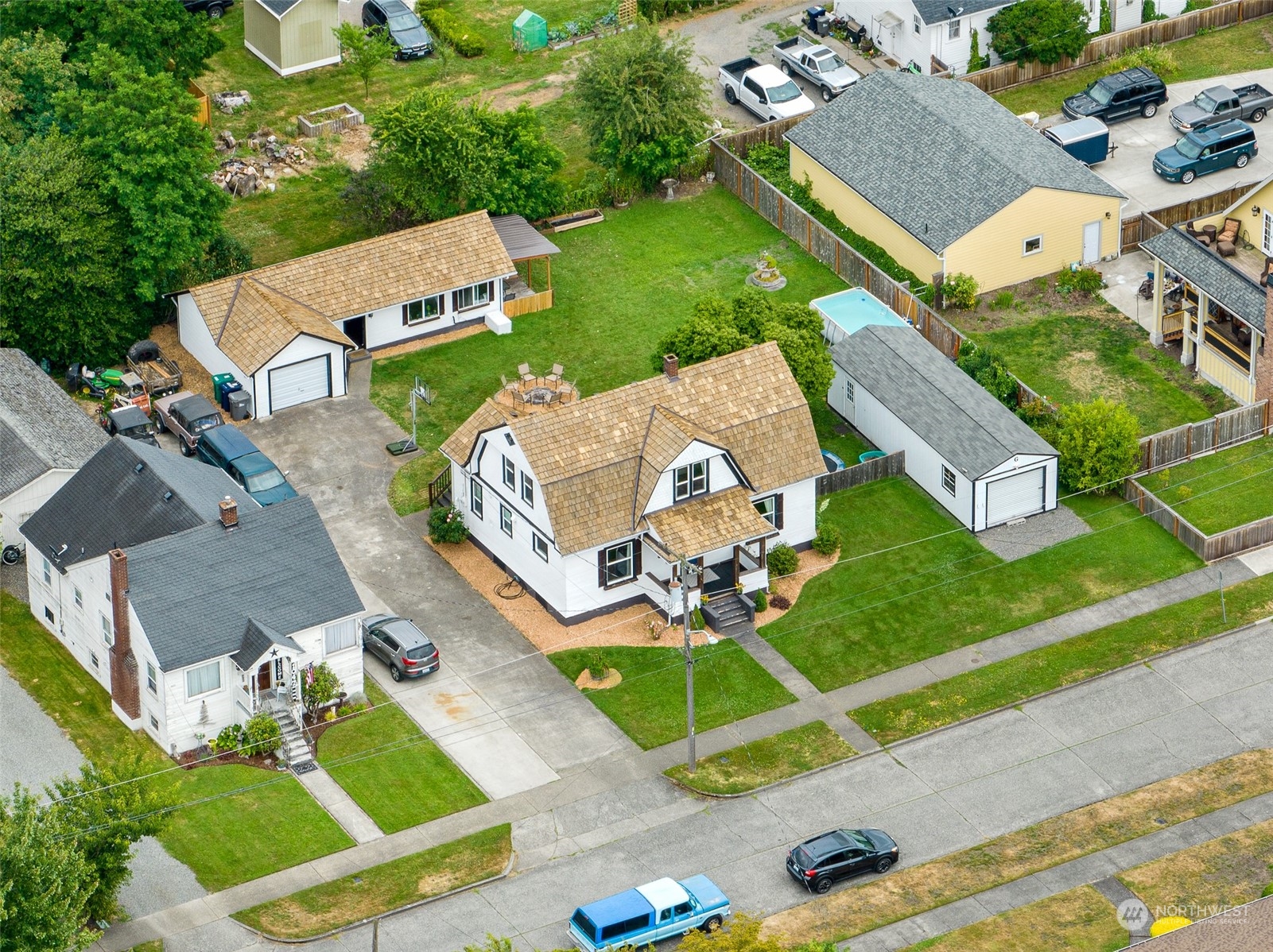 1037 Lafromboise Street