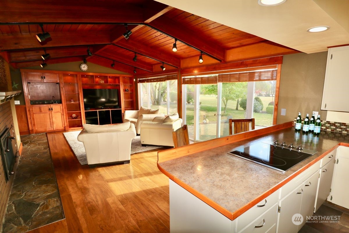 27124 SE 424th Street