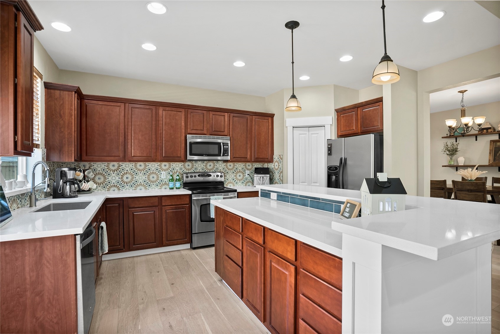 6417 40th Street Ct E