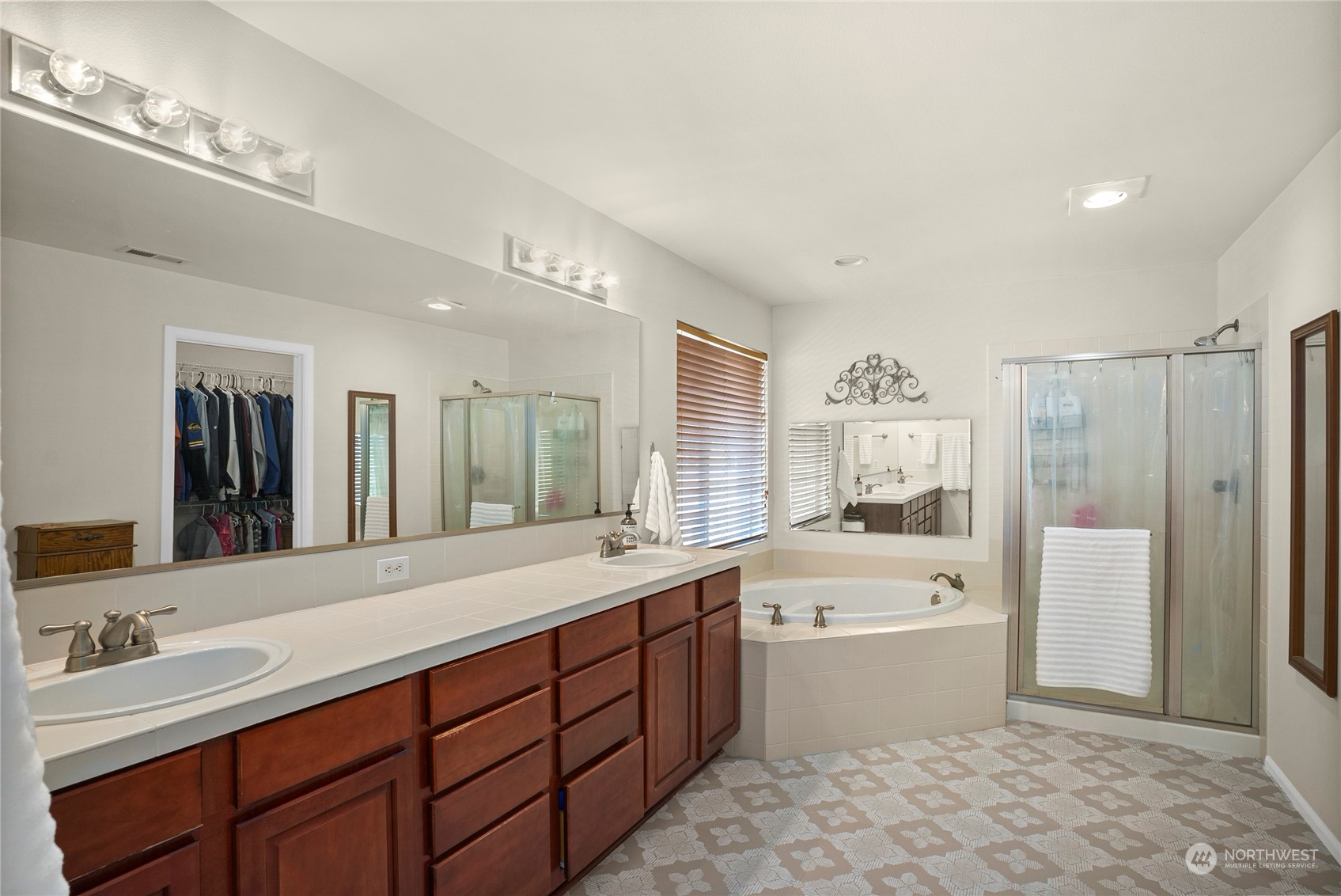 6417 40th Street Ct E