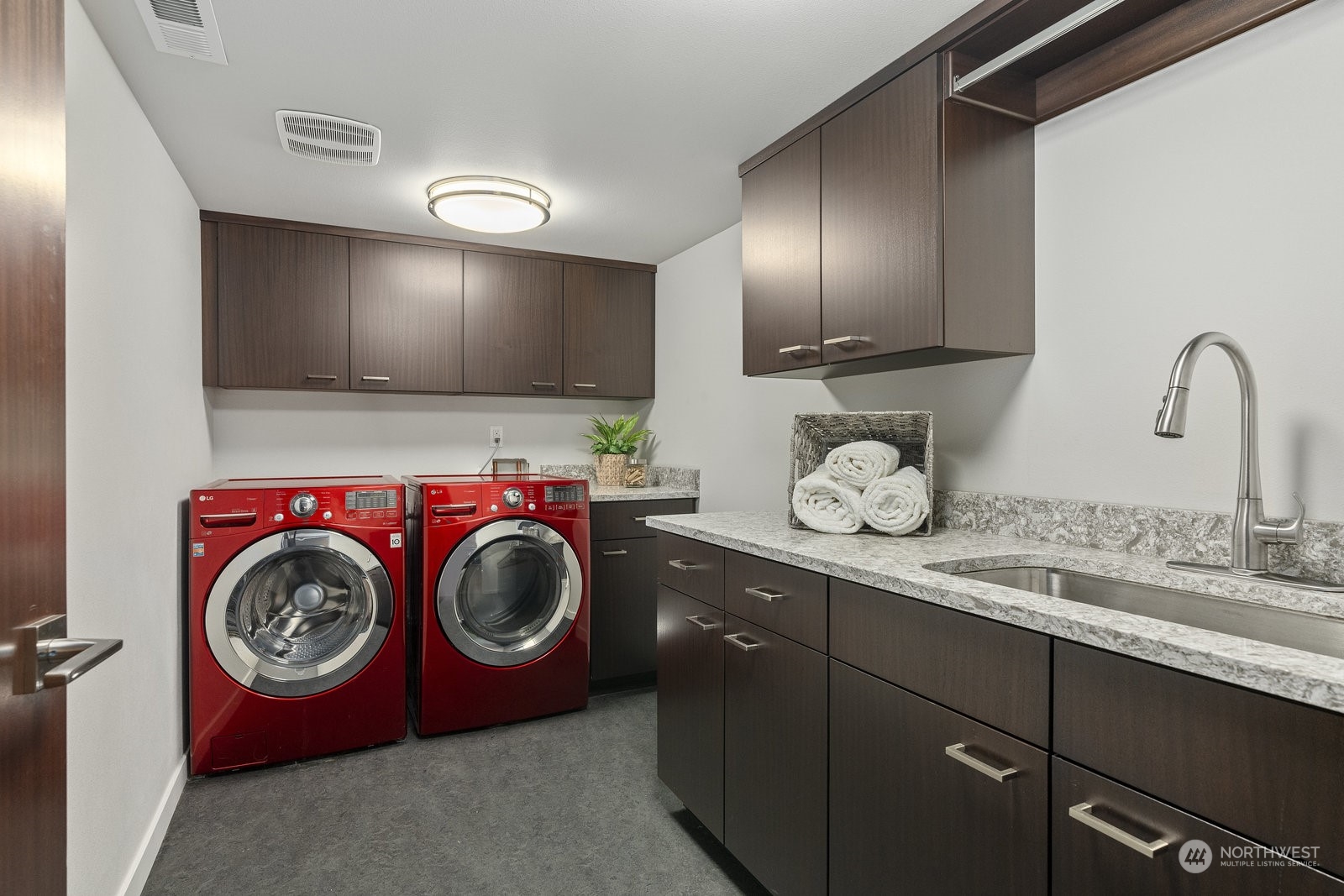 17106 208th Avenue NE