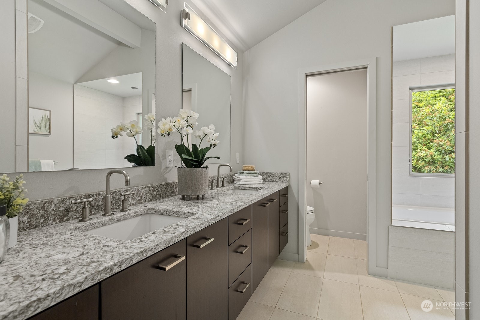 17106 208th Avenue NE