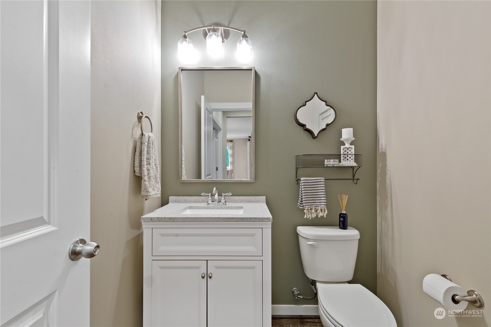 9009 Silverspot Court SE