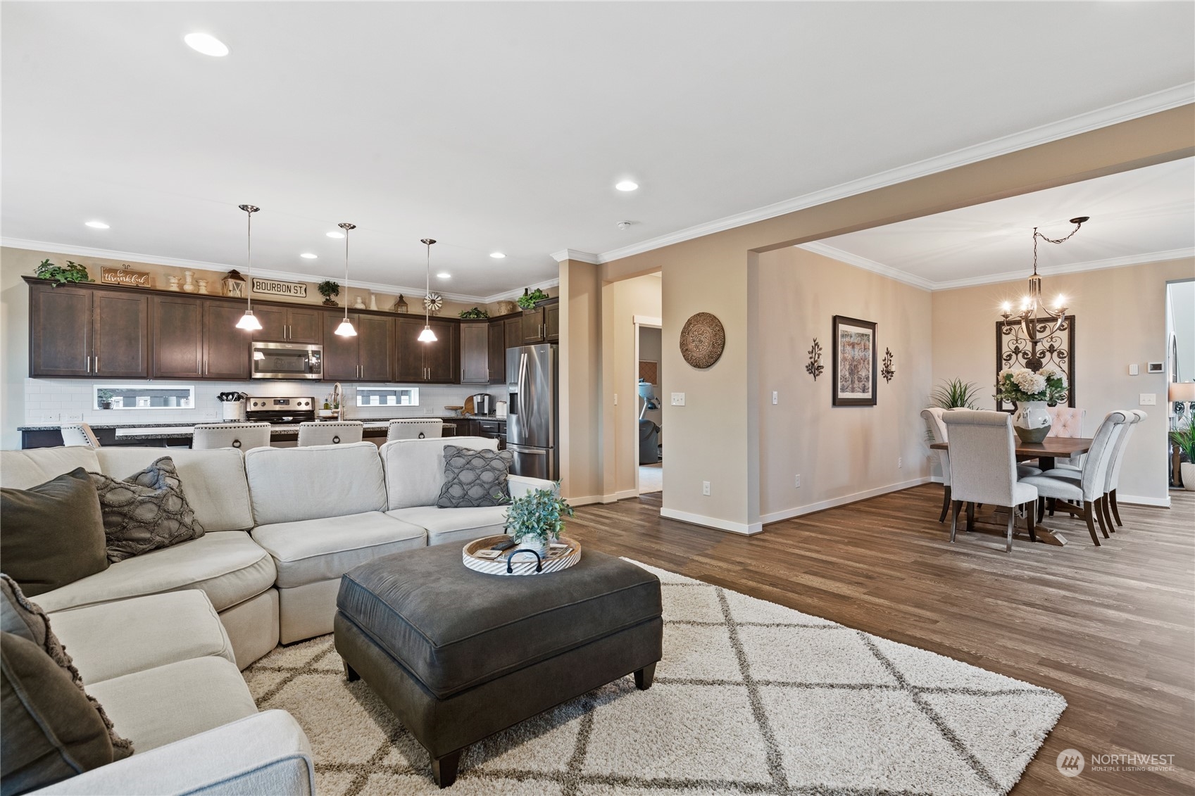 9009 Silverspot Court SE