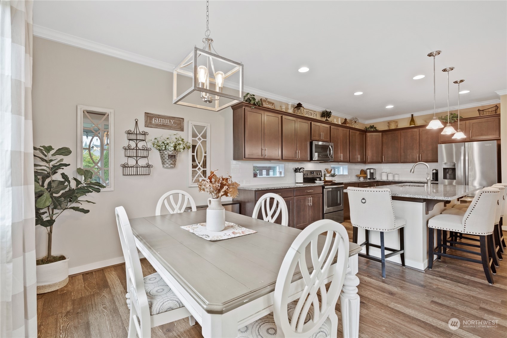 9009 Silverspot Court SE