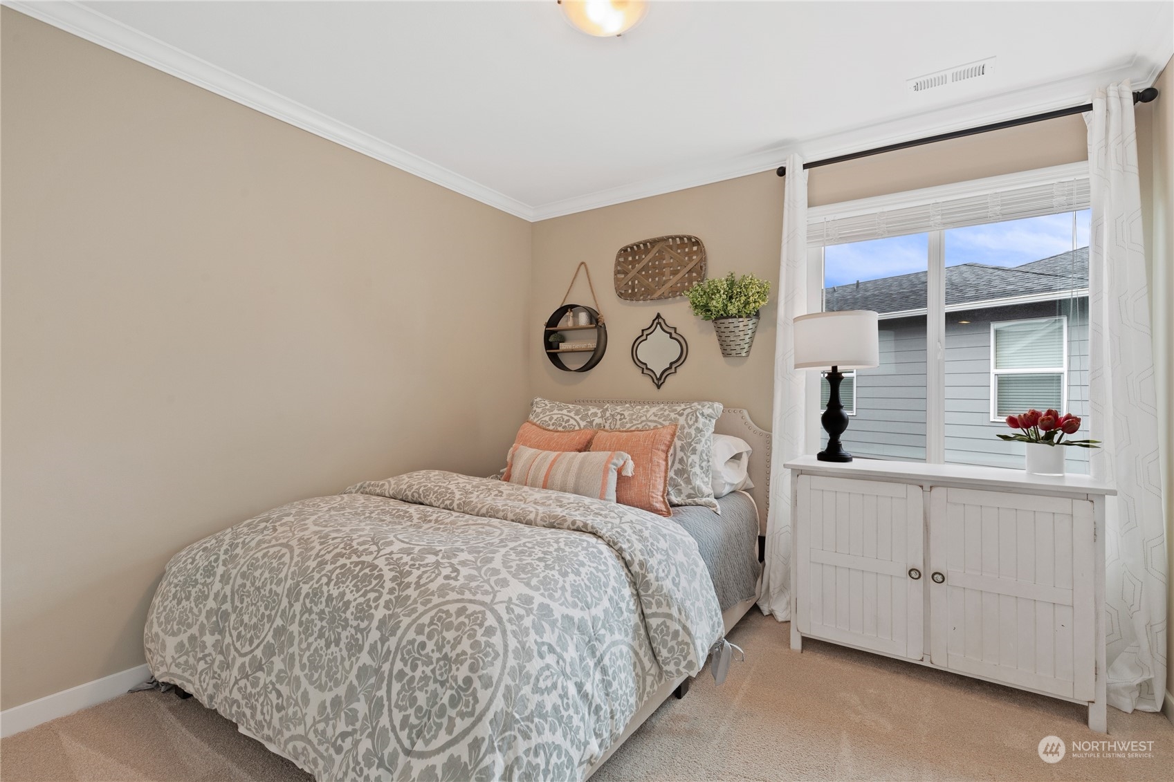 9009 Silverspot Court SE