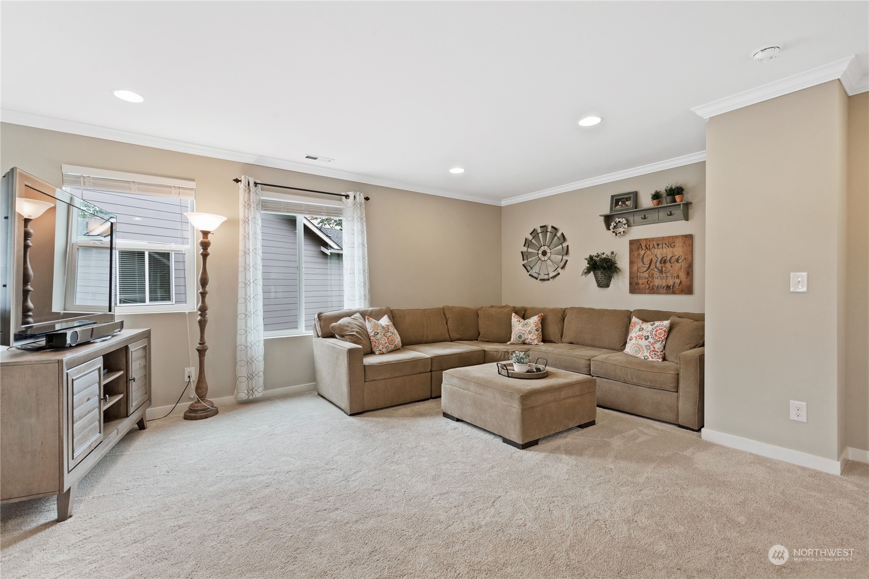 9009 Silverspot Court SE