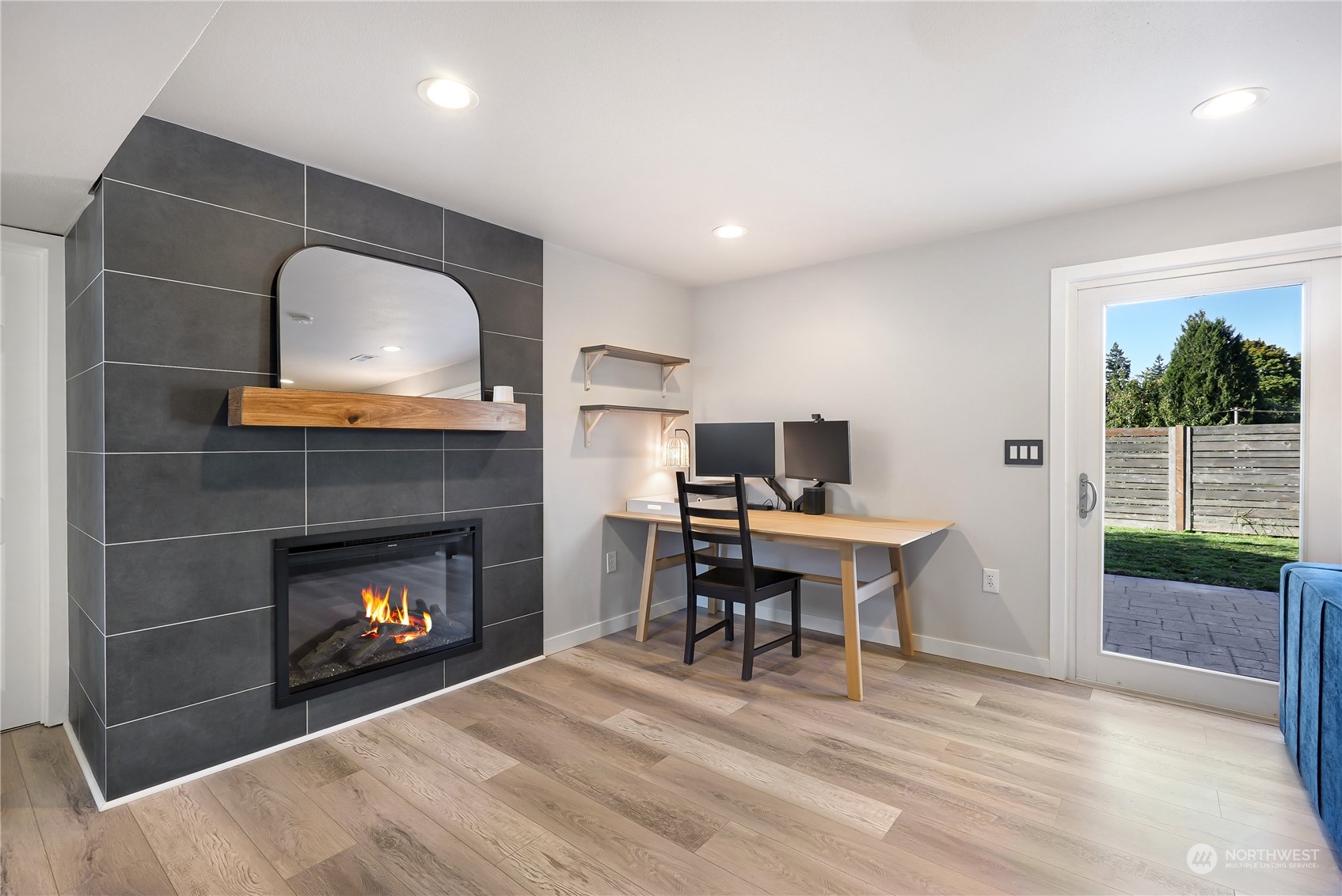 2125 Edmonds Avenue NE